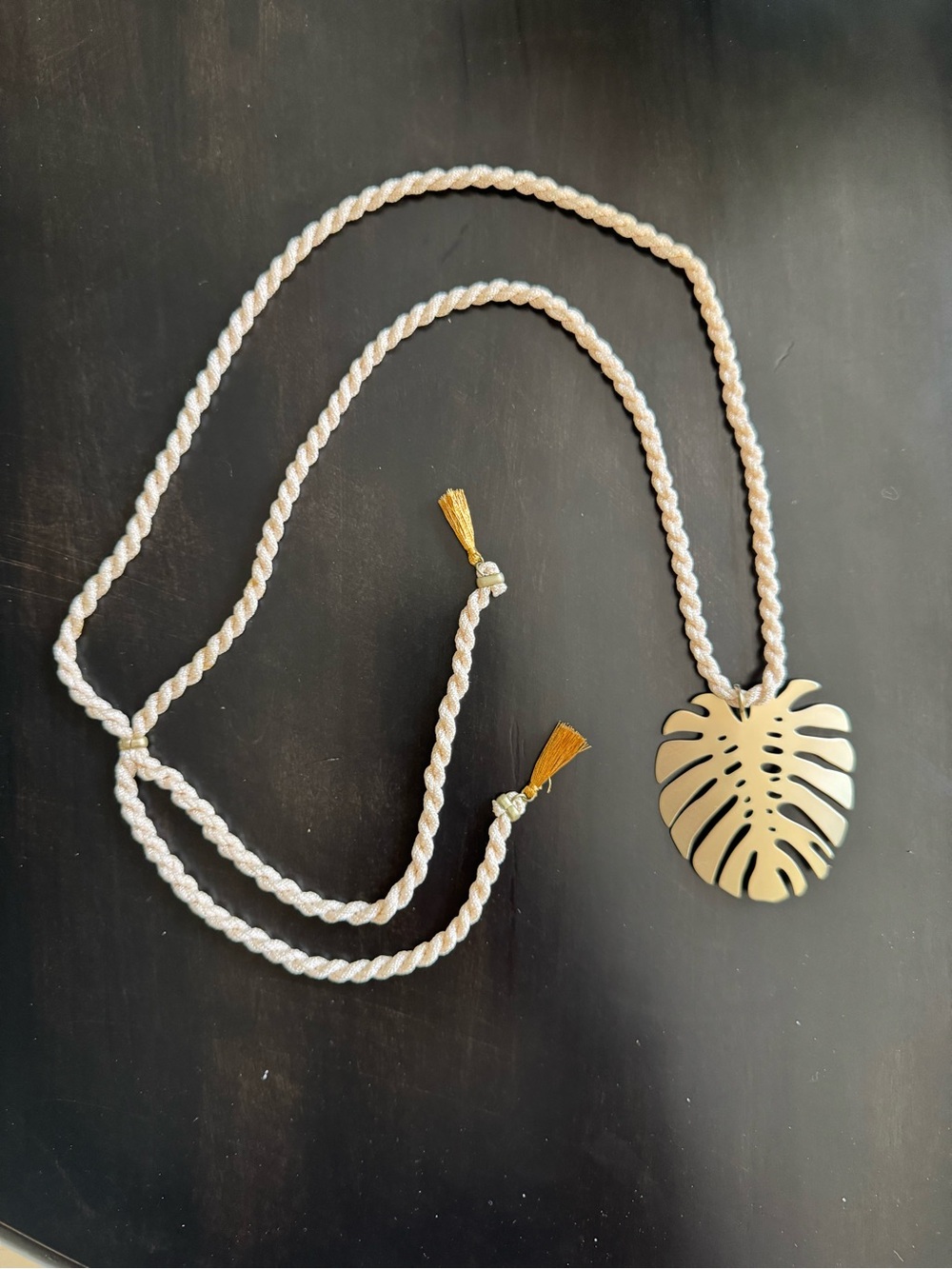Vintage 80s Monstera Leaf Pendant Necklace Adjustable Cream Silk Rope Lariat